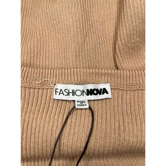 Fashion Nova Keeping You Cozy Sweater Jumpsuit Tan Size 1X Long Sleeve Ribbed - Picture 4 of 4